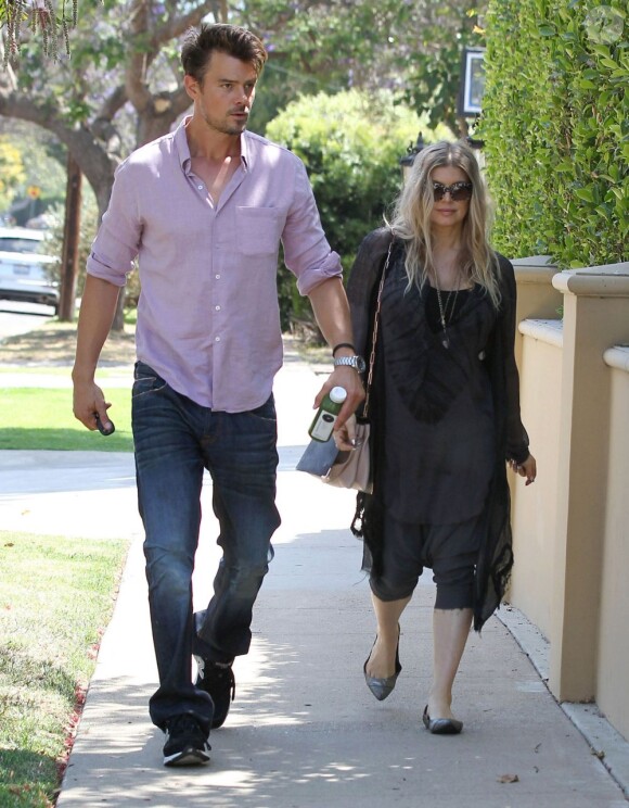 Exclusif - Fergie, enceinte, et son mari Josh Duhamel à Los Angeles, le 30 mai 2013.