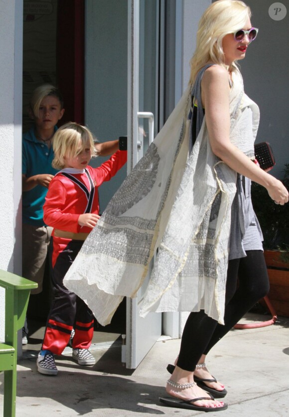 Gwen Stefani emmène ses fils Zuma et Kingston manger une glace à Los Angeles, le 30 mai 2013.