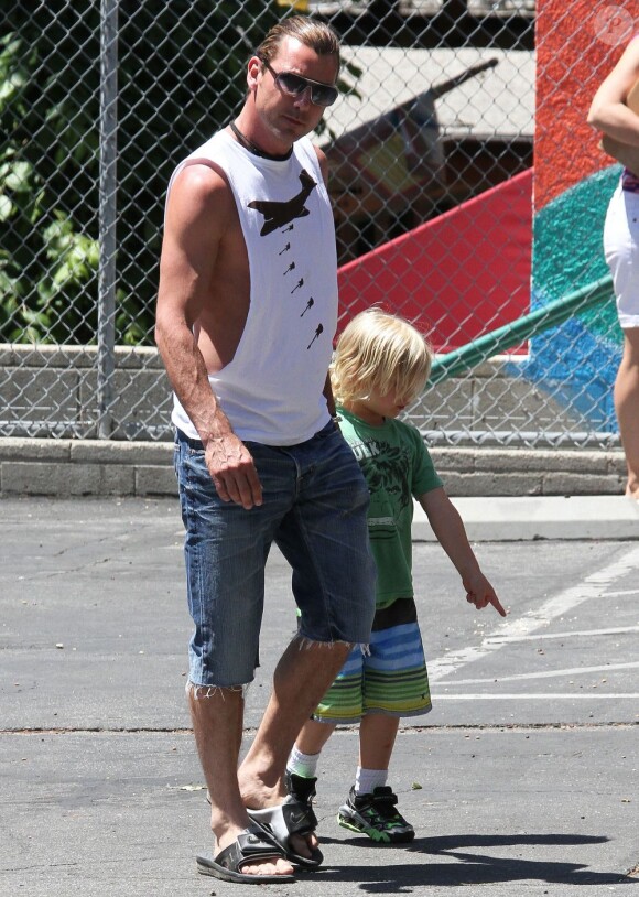 Gavin Rossdale va chercher son fils Zuma à l'école, à Los Angeles, le 30 mai 2013.