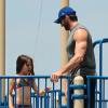 Hugh Jackman et sa fille Ava au parc Riverside de New York, le 2 Juin 2013.