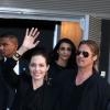 Brad Pitt et Angelina Jolie arrivant à l'avant-première du film "World War Z" à Paris le 3 juin 2013