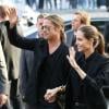 Brad Pitt et Angelina Jolie arrivant à l'avant-première du film "World War Z" à Paris sur les Champs-Elysées le 3 juin 2013