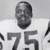Deacon Jones, considéré comme l'un des meilleurs défenseurs de l'histoire de la NFL, est décédé à l'âge de 74 ans le 3 juin 2013