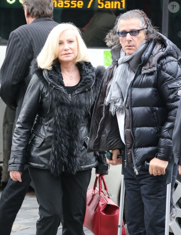 Michèle Torr et son mari Jean-Pierre - Obsèques de Frank Alamo en l'église de St-Germain-des-Prés à Paris. Le 18 octobre 2012.