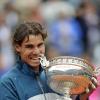 Rafael Nadal remporte la finale hommes de Roland-Garros à Paris le 9 juin 2013.