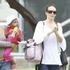 Exclusif - Kristin Davis emmène sa fille adoptive Gemma Rose au parc à Brentwood, le 9 Juin 2013.