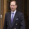 Le prince Edward, comte de Wessex, a rendu visite à son père le prince Philip à la clinique de Londres le jour de son 92e anniversaire, le 10 juin 2013. Le duc d'Edimbourg y avait été admis le 6 juin et opéré le 7, subissant une chirurgie abdominale exploratoire. Sa durée d'hospitalisation est estimée à deux semaines, sa convalescence à deux mois.