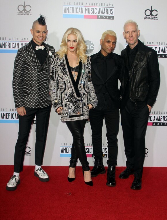 Gwen Stefani et son groupe No Doubt à la cérémonie des 40eme "American Music Awards" à Los Angeles, le 18 novembre 2012.