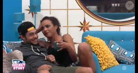Tara ne quitte plus Julien dans la quotidienne de Secret Story 7 le jeudi 13 juin 2013 sur TF1