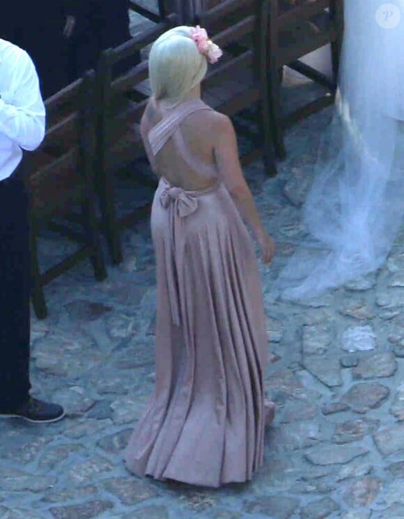 Exclu - Lady Gaga, demoiselle d'honneur lors d'un mariage à Cabo San Lucas au Mexique, le 8 juin 2013.
