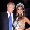 Donald Trump et la nouvelle Miss USA 2013, Erin Brady, le soir de son élection à Las Vegas le 16 juin 2013.