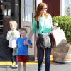 L'actrice Marcia Cross fait du shopping avec ses filles Eden et Savannah à Brentwood, le 19 juin 2013