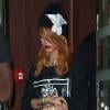 Rihanna sort de son hôtel à Londres, le 20 juin 2013