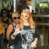 La superbe Rihanna sort de son hôtel à Londres, le 20 juin 2013