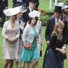 Les princesses Beatrice et Eugenie d'York ont pris part au Ladies Day du Royal Ascot le 20 juin 2013, marqué par la victoire du cheval de la reine Estimate dans la Gold Cup.