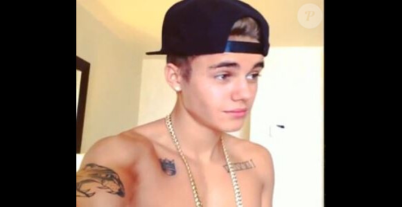 Le jeune Justin Bieber, hilare et probablement sous l'effet de la drogue, n'a pas hésité à poster une étrange vidéo sur Instagram, le 20 juin 2013.