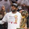 LeBron James célèbre le titre NBA remporté par Miami Heat face aux Spurs de San Antonio le 20 juin 2013 à Miami.