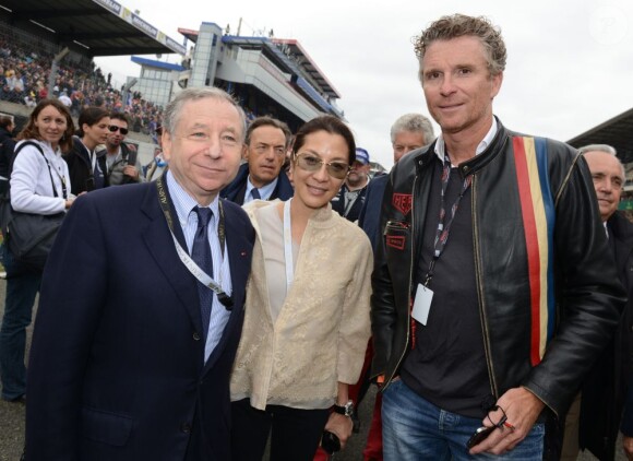 Denis Brogniart, Jean Todt et Michelle Yeoh lors des 24 Heures du Mans le 22 juin 2013.