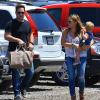 Hilary Duff et son mari Mike Comrie emmènent leur fils Luca à "Underwood Family Farm" à Los Angeles, le 22 juin 2013.