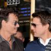 Deux superstars pour un superproducteur : Johnny Depp et Tom Cruise lors de la remise de l'étoile de Jerry Bruckheimer sur Hollywood Boulevard à Los Angeles le 24 juin 2013