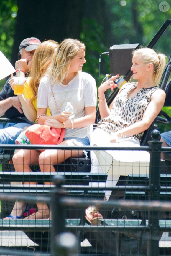 Cameron Diaz, Kate Upton et Leslie Mann en plein tournage pour The Other Woman à Central Park. New York, le 27 juin 2013.