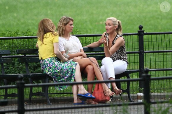 Cameron Diaz, Kate Upton et Leslie Mann, trois jolies blondes en plein Central Park pour le tournage de The Other Woman. New York, le 27 juin 2013.