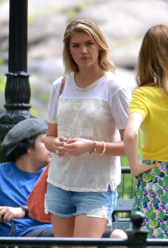 Kate Upton sur le tournage du film The Other Woman à Central Park.  New York, le 27 juin 2013.