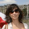 Mathilda May lors de la 3ème édition du Brunch Blanc-Une croisiere sur la Seine à Paris le 30 juin 2013