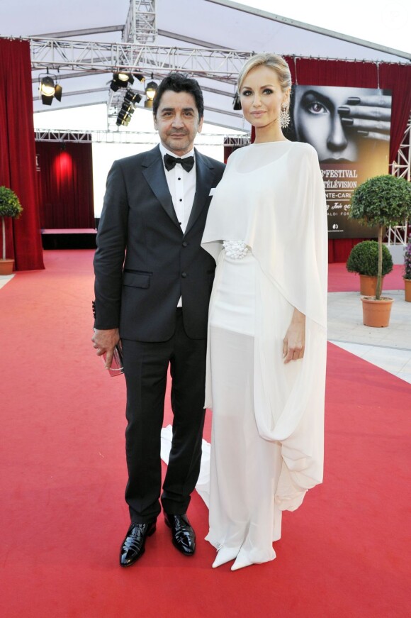 Adriana Karembeu et son compagnon André Ohanian participent à la cérémonie des remises de récompenses du 53 Festival de Télévision de Monte-Carlo, au Grimaldi Forum, le 13 juin 2013.