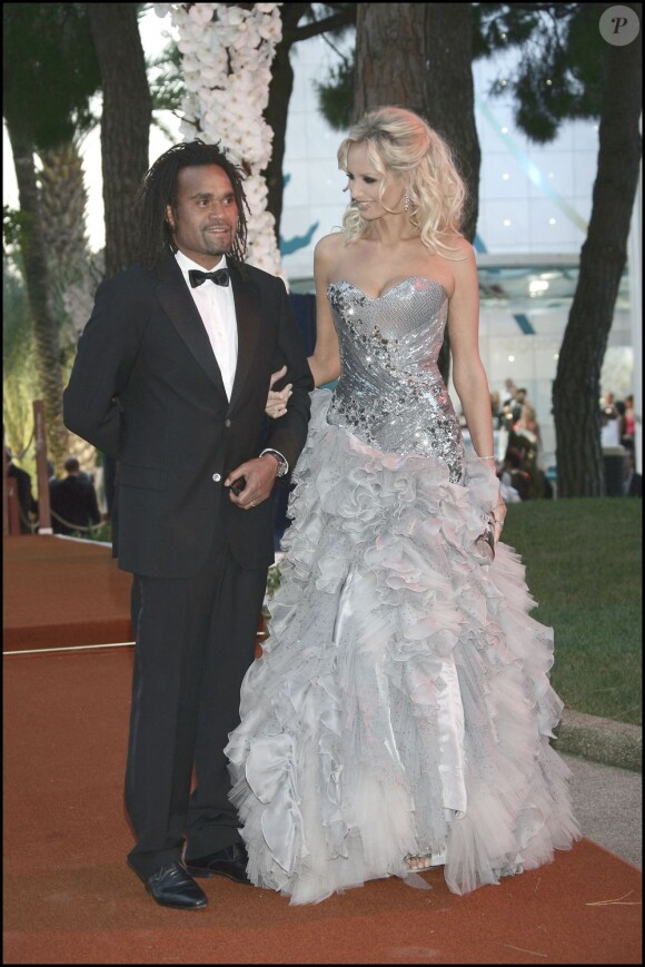 Christian et Adriana Karembeu au 62e Bal de la Croix-Rouge, à Monaco, le 30 juillet 2010.