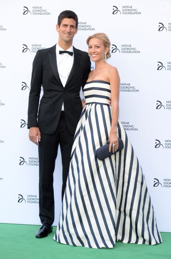 Novak Djokovic et sa compagne Jelena Ristic lors du gala donné en l'honneur de la Fondation Novak Djokovic le 8 juillet 2013 à la Roundhouse de Camden à Londres