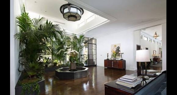 L'acteur américain Jeremy Renner a vendu cette divine maison pour la somme de 25 millions de dollars.
