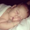 Peaches Geldof adore prendre des photos de ses enfants Astala et Phaedra sur les réseaux sociaux. Le 8 juillet elle a d'ailleurs posté de nombreux clichés de ses bébés sur Instagram. Ici on peut voir Phaedra, né le 24 avril 2013.