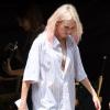 Naomi Watts métamorphosée en prostituée enceinte pour les besoins du film St Vincent de Van Nuys à New York le 10 juillet 2013 : Elle dévoile son soutien-gorge