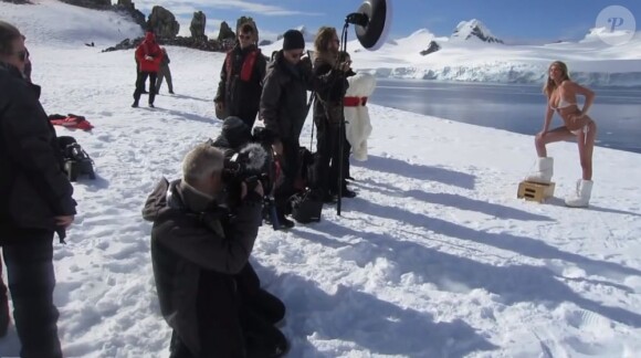 Photo extraite du making of du shooting de Kate Upton pour "Sports Illustrated", 2013.