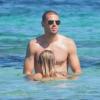 Victor Valdés en vacances avec sa femme enceinte Yolanda Cardona à Formentera en Espagne le 7 juillet 2013.