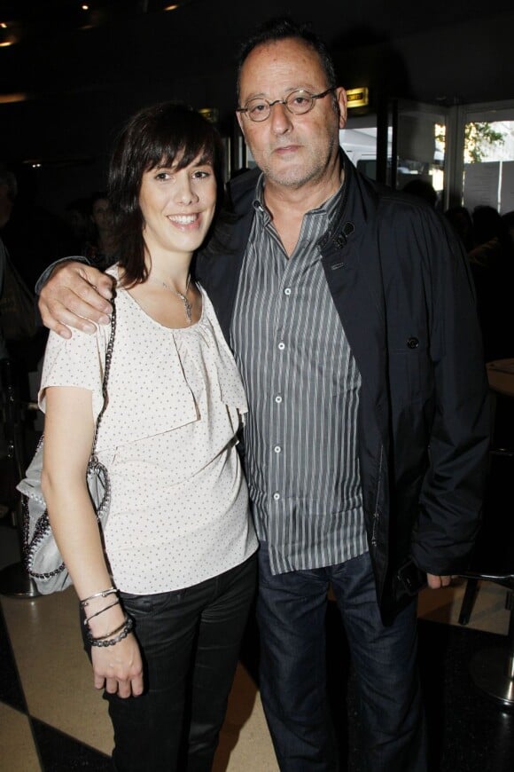 EXCLUSIF - Jean Reno et sa fille, aînée de la fratrie, Sandra Moreno à La Cigale en juillet 2011.