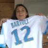 Marion Bartoli s'est vu offrir un maillot officiel de l'Olympique de Marseille à son nom lors du repas avec les joueurs. La tenniswoman a rejoint l'OM lors de la fin de son stage à Crans-Montana, en Suisse, le 13 juillet 2013