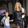 Heidi Klum en famille  sort de son hôtel avec ses enfants Leni, Henry, Johan et Lou à New York, le 12 juillet 2013.