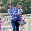 Jennifer Garner emmène ses trois enfants, Violet, Seraphina et Samuel, au parc à Pacific Palisades, le 15 juillet 2013