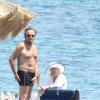 Vanessa Redgrave, 76 ans, et son mari Franco Nero, 71 ans, sur la plage d'Ischia lors du festival de cinéma et de musique de l'île, le 14 juillet 2013