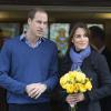 Le prince William et Kate Middleton à la sortie de l'hôpital King Edward VII le 6 décembre 2012, alors que la grossesse de la duchesse de Cambridge venait d'être révélée.