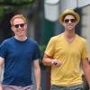 Les jeunes mariés Jesse Tyler Ferguson et Justin Mikita à New York, le 21 juillet 2013.