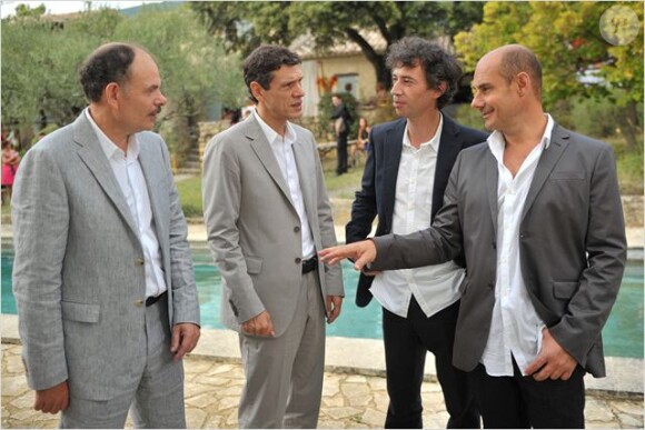 Jean-Pierre Darroussin, Marc Lavoine, Eric Elmosnino et Bernard Campan dans le film Le Coeur des Hommes 3.