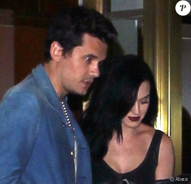 Katy Perry et John Mayer à la sortie du restaurant Tower Bar &amp; Terrace , localisé au Sunset Tower Hotel, à Los Angeles, le 24 juillet 2013. 