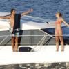Rafael Nadal donne quelques conseils à ses proches pour jouer les plongeurs de l'extrème large de Majorque, le 24 juillet 2013