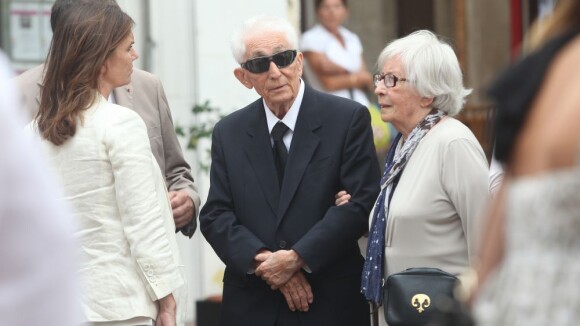 Bernard Pons : L'émotion de l'ex-ministre aux obsèques de sa fille Valérie