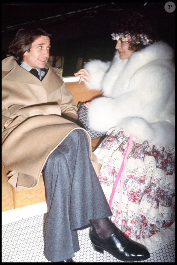 Daniel Biasini et Romy Schneider au restaurant L'Orangerie à Paris en 1975