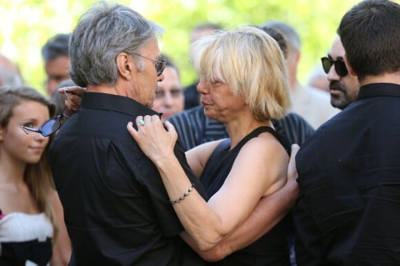 Elisabeth Lafont, fille de Bernadette Lafont, lors des funérailles de l'actrice au temple de Saint-André-de-Valborgne dans le Gard le 29 juillet 2013
