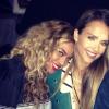Jessica Alba, Beyoncé et Kelly Sawyer posent au concert de Jay-Z et Justin Timberlake le 28 juillet 2013